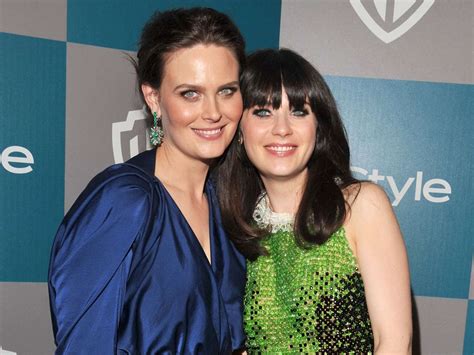 are emily deschanel and zooey deschanel sisters|deschanel sisters images.